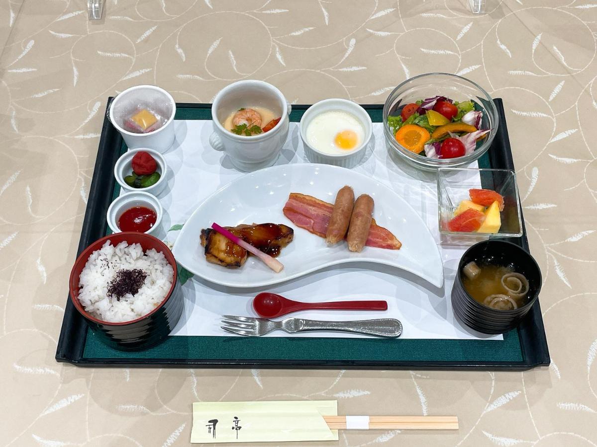 Hotel Sunlife Garden Hiratsuka Buitenkant foto
