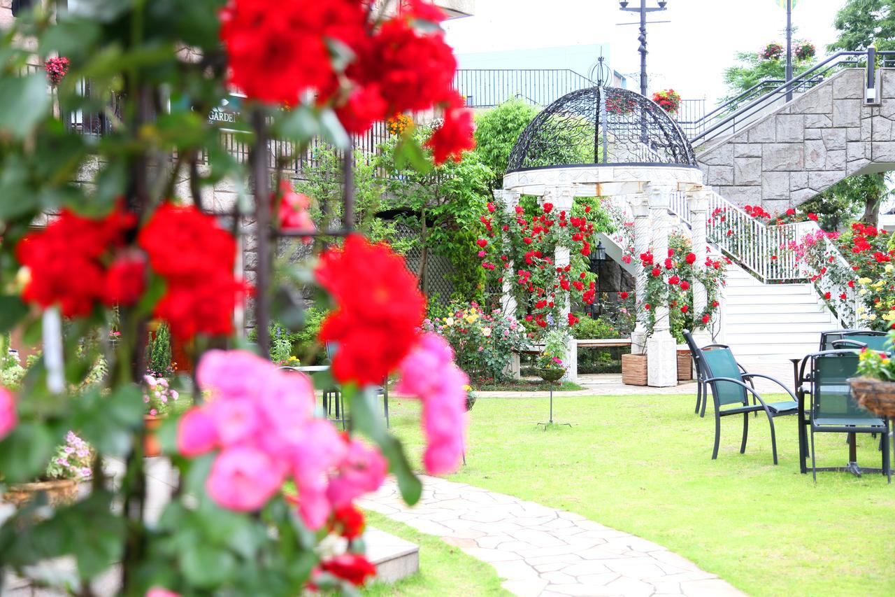 Hotel Sunlife Garden Hiratsuka Buitenkant foto